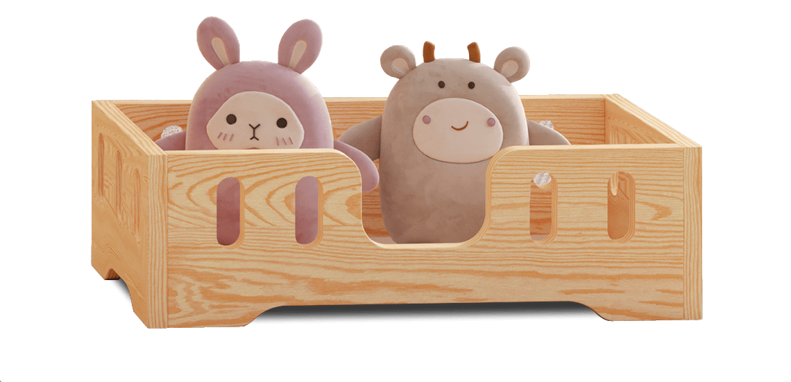 Holzpuppenbett mit länglichen Aussparungen in den Schutzgittern aus Kiefernsperrholz in lackierter Holzfarbe
